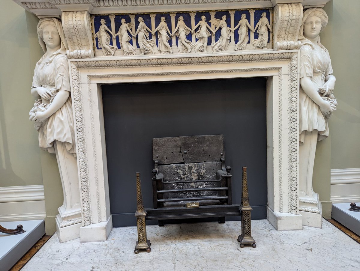 Popped to #ladyleverartgallery yesterday to see the Jim Moir (Vic Reeves) art exhibition. It's brilliant and there for a few months.
I will never not be overwhelmed by the craftsmanship of items hundreds of years old in the gallery
#Wirral #museumsofliverpool #JimMoirArt #Art