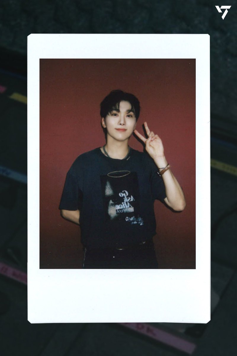 oll6_xx's tweet photo. [#17pcs] ‘THUNDER’ Photo Sketch (Instant photo ver.) #승관
깜찍의 권위자 https://t.co/2HQdk9ZisT