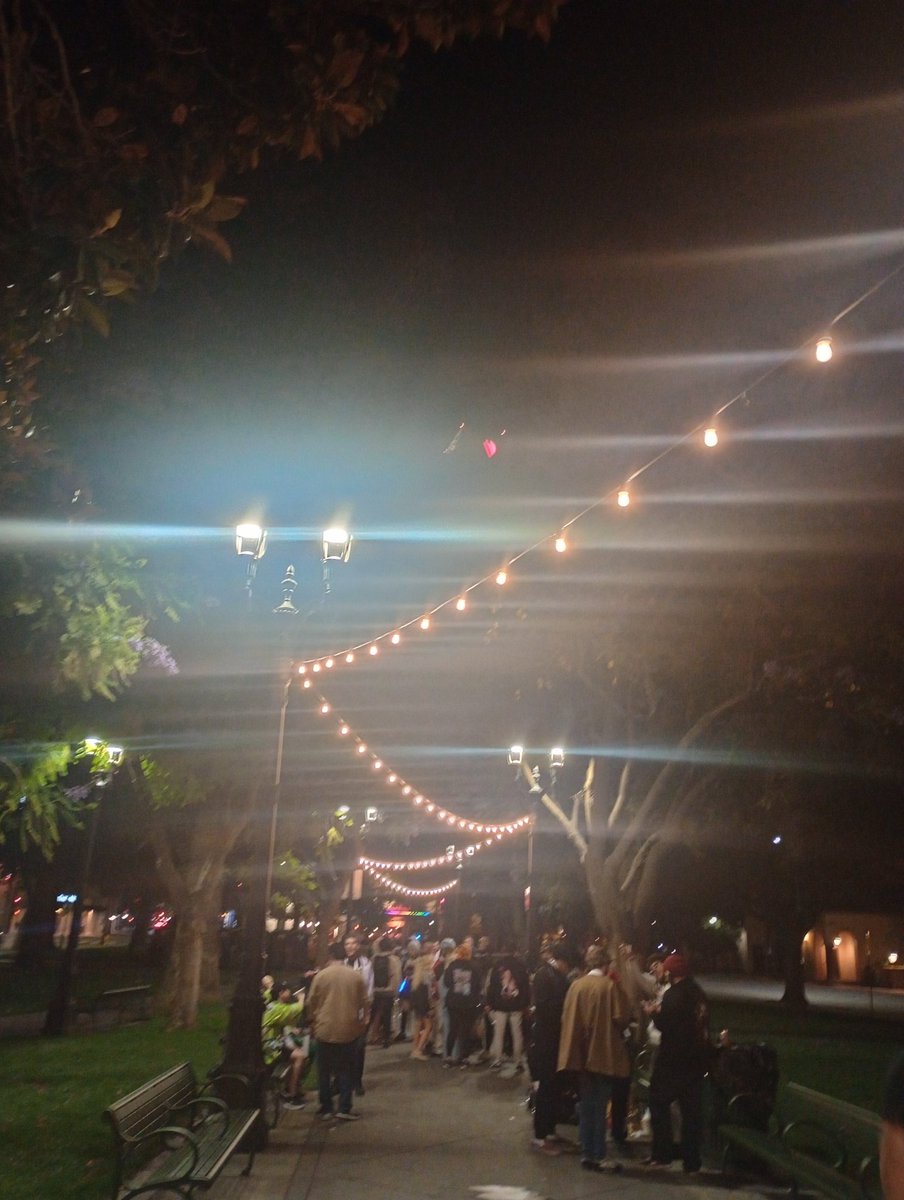 I've made it to the park. I'm fucked.