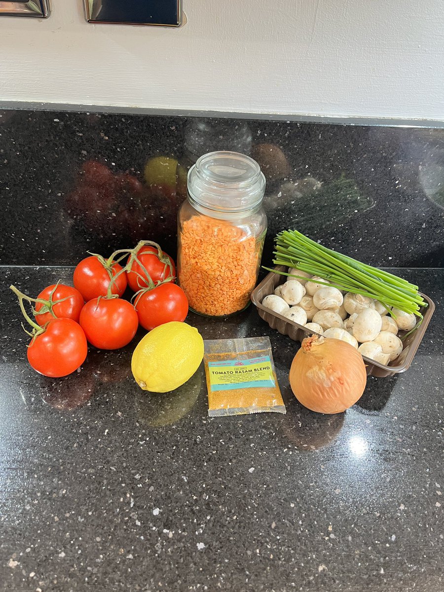 lee_wilkinson2's tweet image. 💥 With my cooking I buy a lot of spices and occasionally I get free samples, like this one - Tomato Rasam blend - from @the_spicery 

#WilkoCooks #Homemade #TomatoSoup #TheSpicery #FYP #TwitterSupperClub