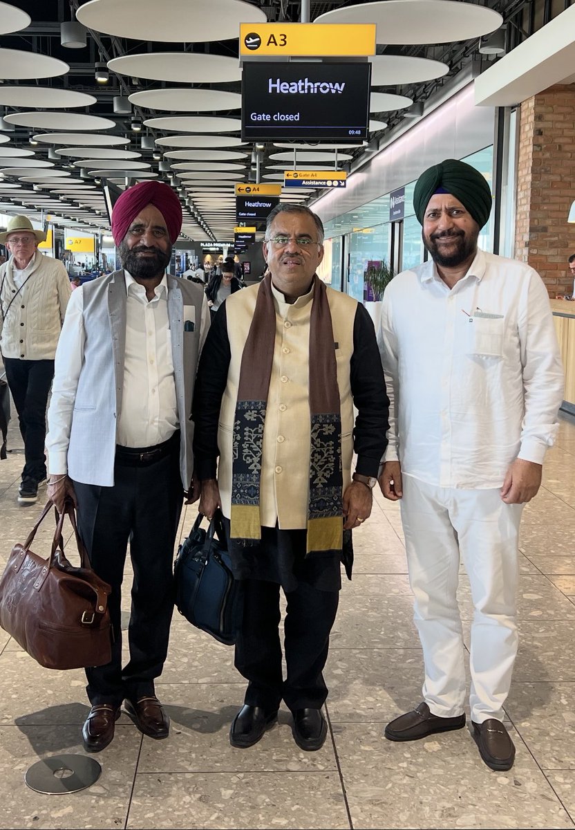 #Heathrow London 
Members of a delegation led by the Hon’ble Minister S Hardeep Singh Puri to Ireland for the commemoration marking the 40th anniversary of the Air India Flight 182 tragedy, in which 329 lives were lost in a mid-air bombing over County Cork on 23 June 1985.