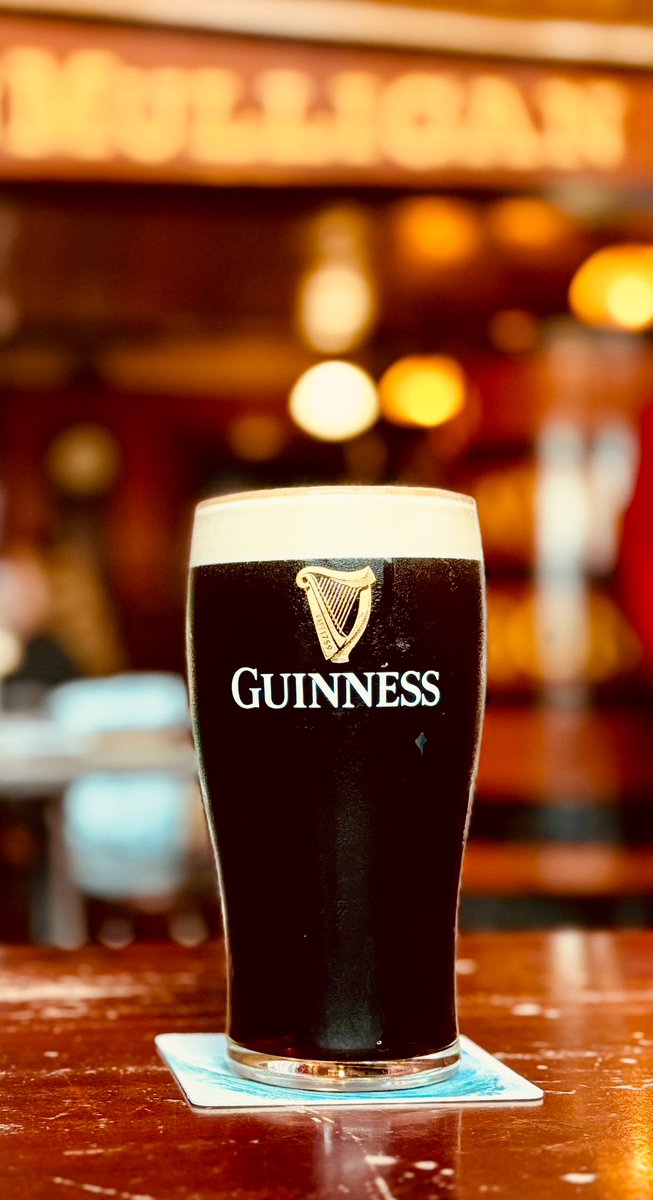 5amJones's tweet photo. Mulligan’s, Poolbeg St. Dublin… @PintsDrank @PintsO_Guinness #since1782 #thewineofireland #JamesJoycelocal #grand https://t.co/miztu1kmbp