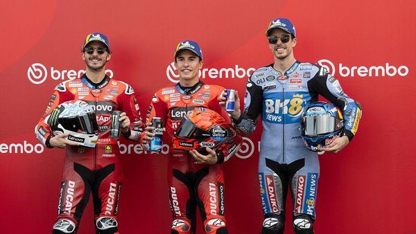 Luqman Hakim (@luqmanbeenkri) on Twitter photo Sis/Bro,
Full Race <a href="/MotoGP/">MotoGP™🏁</a> Itali 2025 dihelat nanti jam 19:00 WIB.
Apakah dominasi Marquez Bersaudara bisa digusur pembalap lain?
Saksikan dari detik pertama!
<a href="/PartaiSocmed/">#99</a> <a href="/UmaruddinM/">Umaruddin Masdar</a> <a href="/Salamun09/">Salamoen</a> <a href="/Firmansyahlepi/">Levi Firmansyah</a> <a href="/Kentarockers/">Kang Mas Boy</a> <a href="/HeriFirdausas/">HeriFirdaus I Kang Bro HF</a> Sis/Bro,
Full Race <a href="/MotoGP/">MotoGP™🏁</a> Itali 2025 dihelat nanti jam 19:00 WIB.
Apakah dominasi Marquez Bersaudara bisa digusur pembalap lain?
Saksikan dari detik pertama!
<a href="/PartaiSocmed/">#99</a> <a href="/UmaruddinM/">Umaruddin Masdar</a> <a href="/Salamun09/">Salamoen</a> <a href="/Firmansyahlepi/">Levi Firmansyah</a> <a href="/Kentarockers/">Kang Mas Boy</a> <a href="/HeriFirdausas/">HeriFirdaus I Kang Bro HF</a>