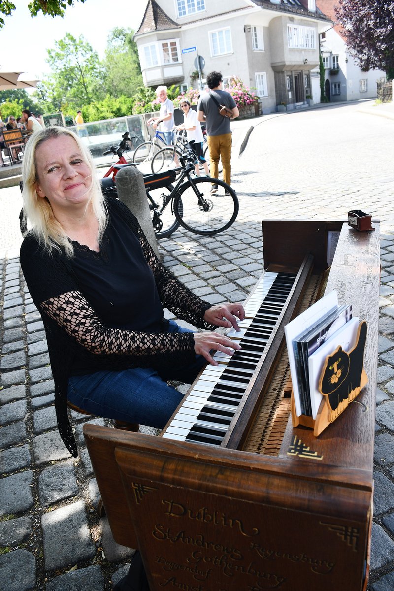Yesterday I played my little piano in Landsberg am Lech 🙂