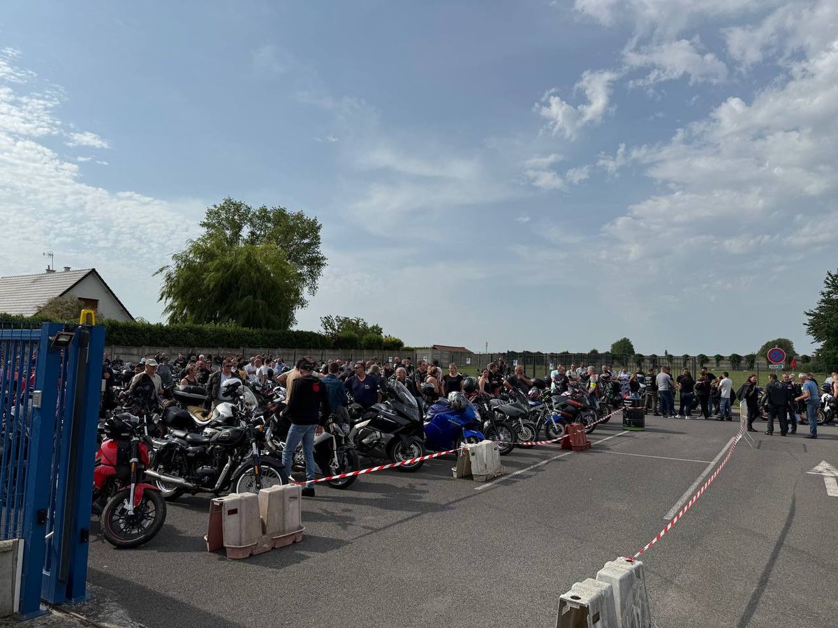 Ce matin, j’ai eu le plaisir de participer à la rando moto organisée par la SDA d’Estourmel ! 🏍️🐾

Une belle initiative dont les bénéfices serviront à financer un box de sécurité pour offrir un espace protégé aux animaux les plus sensibles.

Un grand bravo à la SDA pour son