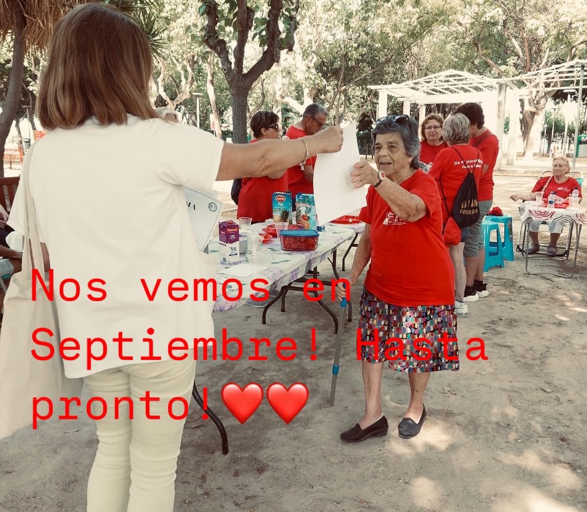 salud7729's tweet photo. Esta semana pasada finalizamos los paseos con los vecinos de Zarandona. 
Paramos para tomar un descanso los meses de más calor pero continuamos en Septiembre cuidando de nuestra salud!💪🏃‍♀️🏃🍏 https://t.co/6aDS6nQ9cF