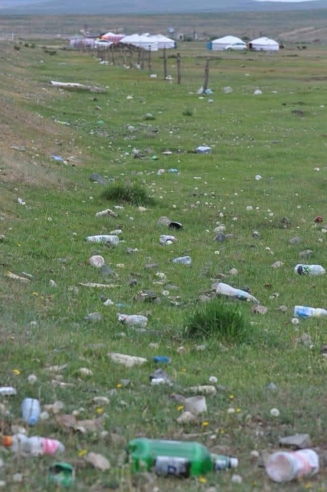 Эх оронч байхын тулд хужааг зодмоор, 126-г буудмаар санагддаг байх албагүй. 
Зүгээр л энэ улсыг гэр орон шигээ хайрладаг байхад л болно...‼️👇