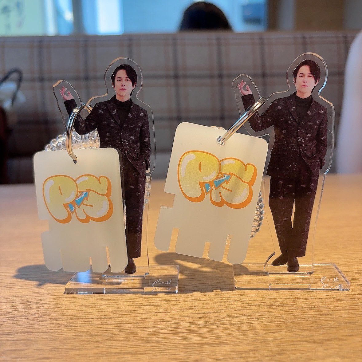 a_hu9's tweet photo. バイベ開催おめでとうございました🎂
楽しかった〜ひらの空間居心地いいなあ〜共に過ごす時間を設けてくれてありがとうございました☺️
これからも応援しております！

腕上げてくれてるアクスタ嬉しい https://t.co/RlG44tzaf6