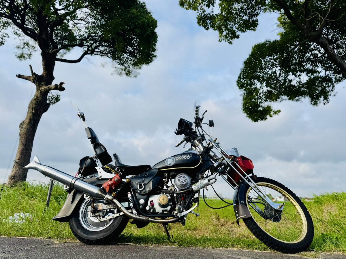 romesama_'s tweet photo. " マグナ50   MAGNA FIFTY "

今日も昨日に引き続き バイト終わりに
気晴らし&amp;暖気がてらちょいポタって来た🛵💨💨
2ヶ月以上ぶりのマグナ50♪♪

#マグナ50
#MAGNAFIFTY
#ゼロハン
#原付
#4mini
#アメリカン
#cruiser
#アイアンクロス
#50cc
#原付一種
#愛知 https://t.co/9Jw2i5Sc8M