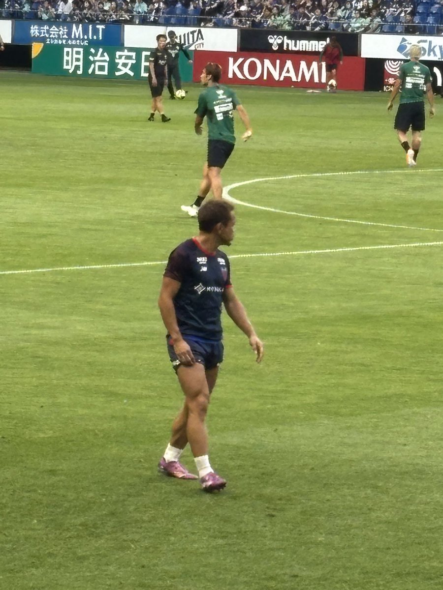 yyyyYOU's tweet image. 子ゴリラかと思ったら長友でした…現場からは以上です🎤