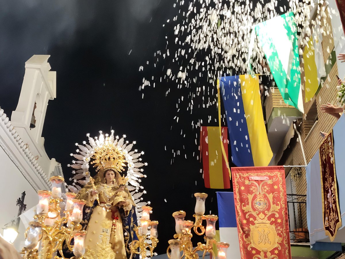 .<a href="/EstrellaCoria/">Hermandad Sacramental Ntra. Sra. de la Estrella</a> Procesión Triunfal de la Virgen de la Estrella de #CoriaDelRío tras su #Coronación 
#EstrellaMadreyPatrona  #CoriaysuPatrona #TDSCofrade