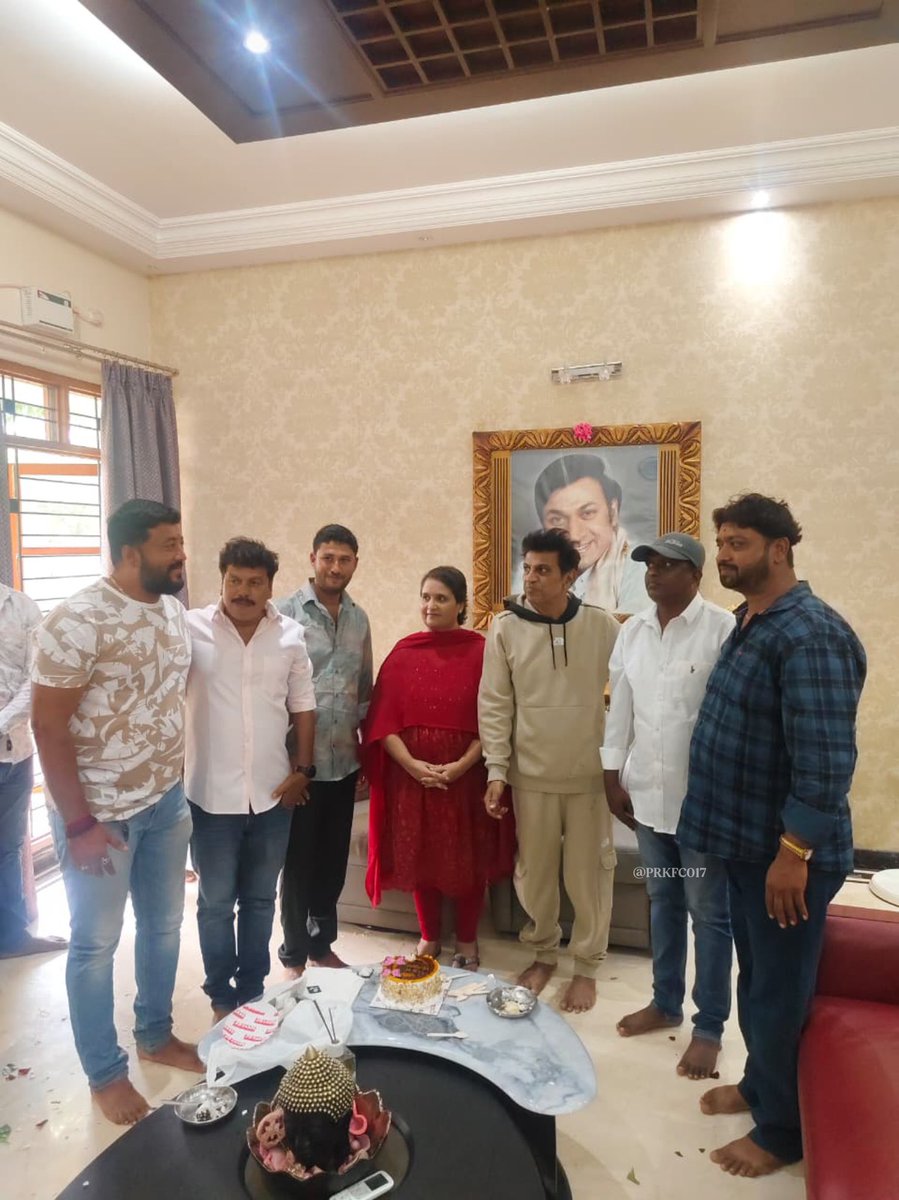 prk_17_03_75's tweet photo. Xclusive Pics 📸
@NimmaShivanna @geethashivarajkumar #PrkEditz https://t.co/v3hoiRpLfJ