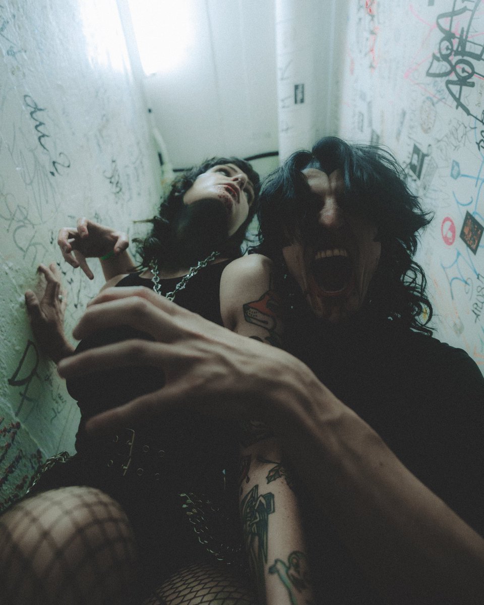 Creeper play @graspopmetalmeeting today at 1:20pm on the metal dome stage.

- Darcia

📸: Harry Steel