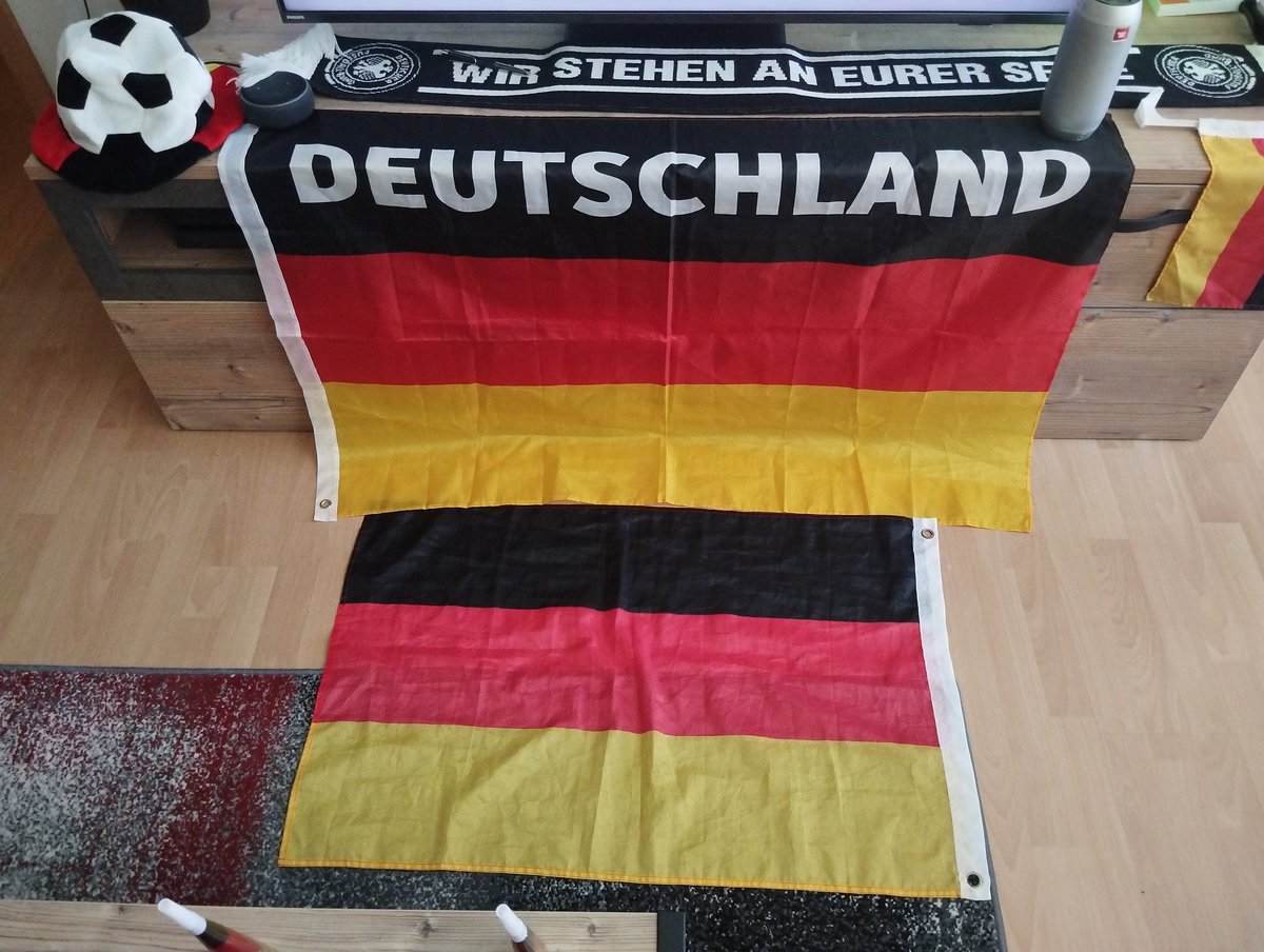 EnricoOchs's tweet photo. Matchday 🖤♥️💛⚽💪🏼💯🔥
Habe sowas von Bock auf euch Jungs
@DFBNachwuchs meinen Support habt ihr seit dem 1 Spieltag
#DFBNachwuchs #U21EM #12Mann #AufgehtsDeutschland #Zusamnenhalt #UNSEREZUKUNFT https://t.co/FCnTEX2E6M