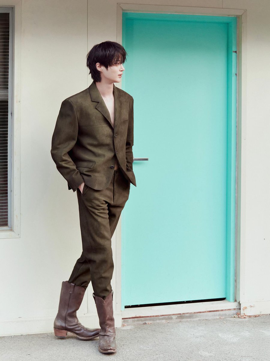 kdrama_menfess's tweet photo. •kdm• kalian ngerasa ga sih byeon wooseok sekarang makin ganteng?? 😭 kek yg iya era lovrun tuh ganteng tapi sekarang memasuki era daegun buin tuh ky yg makin ganteng++++ https://t.co/VdmieBfhWC