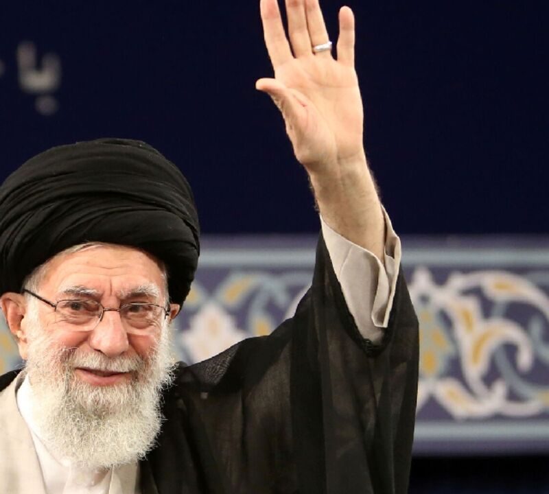 Il sistema politico iraniano: la Repubblica filosofica che l’Occidente rifiuta – o non è in grado – di comprendere
Al di là delle teocrazie, delle autocrazie e delle democrazie, la Repubblica islamica è la materializzazione delle idee politiche di Platone,
sadefenza.blogspot.com/2025/06/il-sis…