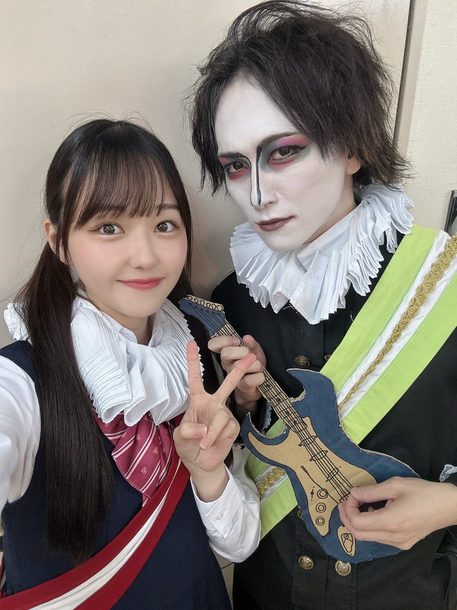purritona's tweet photo. #キンギン2025
全7公演、無事終演いたしました！
ご来場、ご声援誠にありがとうございました✨

温かくて賑やかな座組の皆様と、笑いの絶えない素敵な日々を過ごさせていただきました😊💐

幼馴染3人がいつまでも仲良しでありますように…！🏫
ゴンちゃん吉永大好き🫶🏻

日野生徒役 / 上之薗理奈

#MW13 https://t.co/9jI5qpYj0z