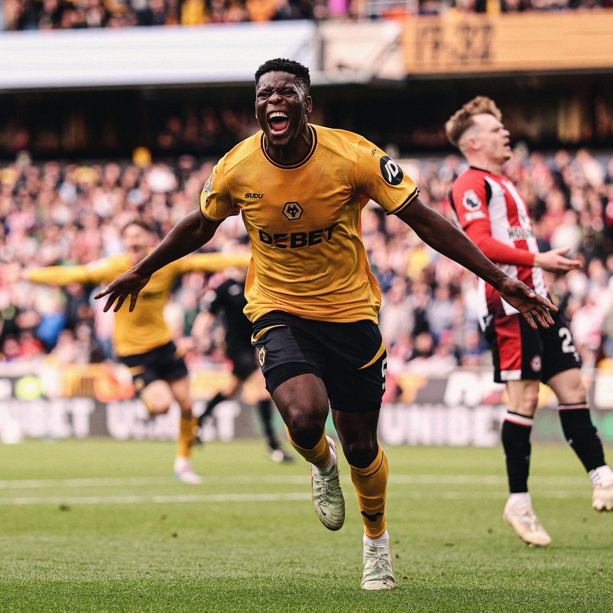Happy birthday to Marshall Munetsi. Along with Agbadou, this guy transformed us in the 2nd half of the season. He brought the strength and aggression that we were missing and gave everything for the shirt, every game. Fantastic player!. 🐺🇿🇼 #wwfc