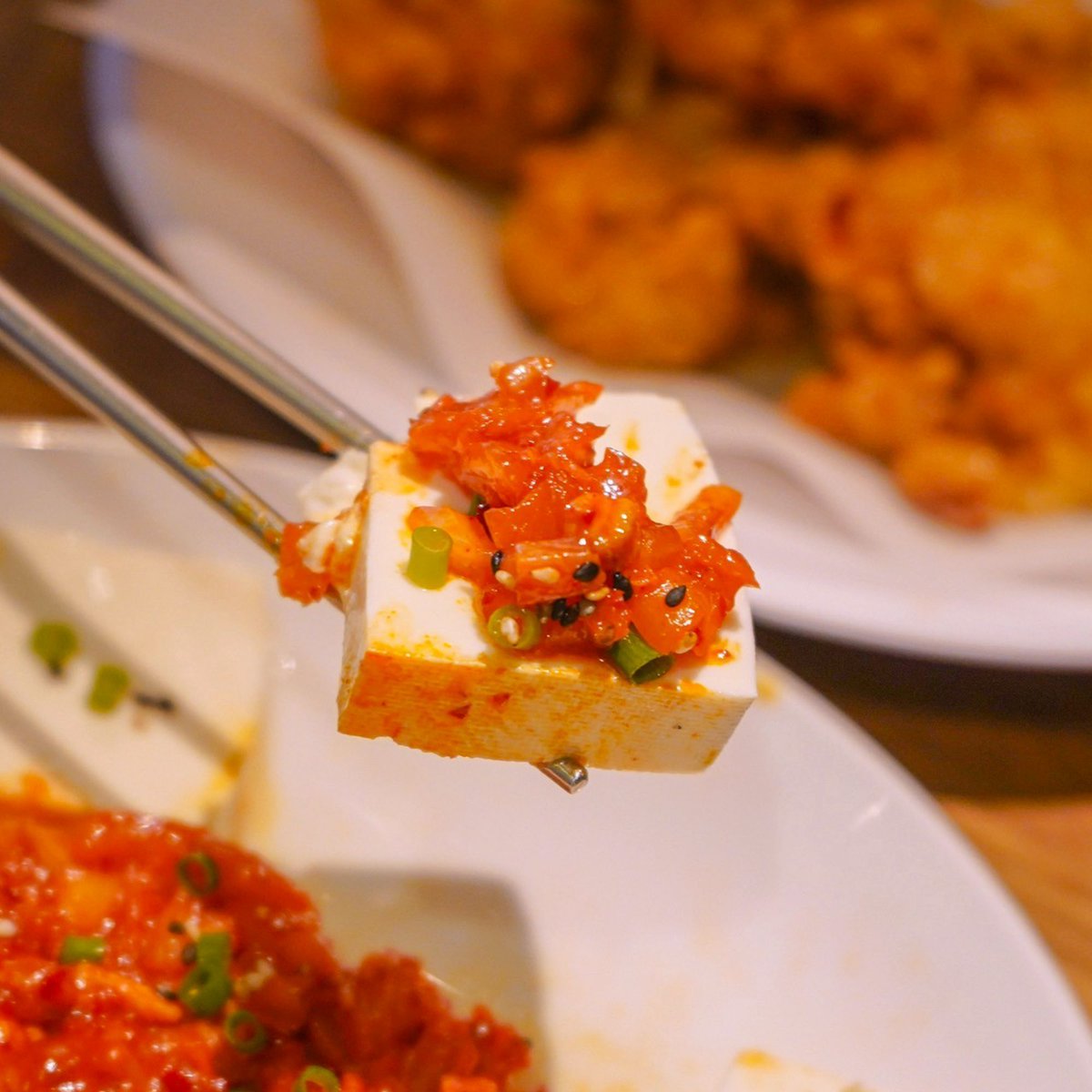 soul_meat_'s tweet photo. 🚶‍♂️ #新大久保 駅から徒歩3分/ #大久保 駅から徒歩1分！
#韓国料理店 やってます!!🍺

当店自慢の🐷国産豚肉使用の
#サムギョプサル 5種類をご用意！🍖

さらに、店員さんに当店のSNSを見せると10%OFFになります！ぜひお立ち寄りください💓
https://t.co/VjDdnPpZHs

#新大久保グルメ https://t.co/v0kRZRK2Eb