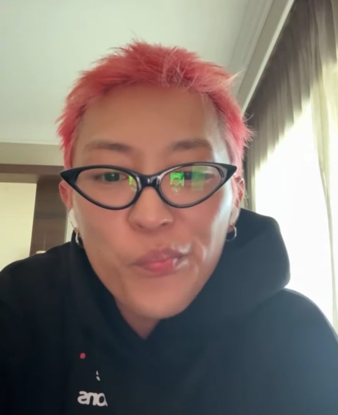 laurinha ☔︎ (@neonaudri) on Twitter photo 