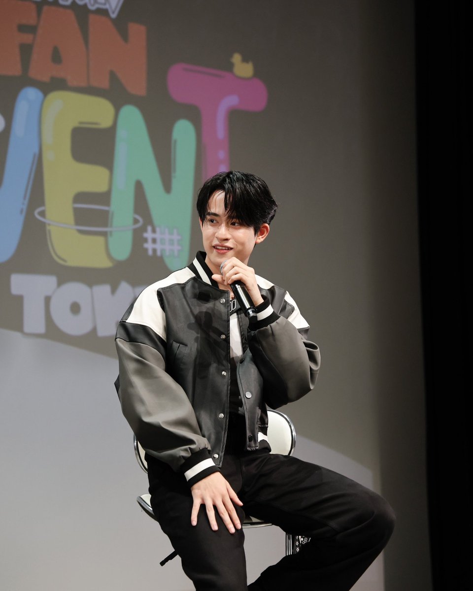 今日はすごく楽しかった！ファンの皆さんが本当に可愛かったよ。みんなに会えて嬉しいな！

วันนี้สนุกมากๆ แฟนๆ ทุกคนน่ารักมากๆ เลยครับ ดีใจที่ได้เจอกับแฟนๆทุกคนนะครับ 

#FanEventTokyoxBarcode
#GMMTV