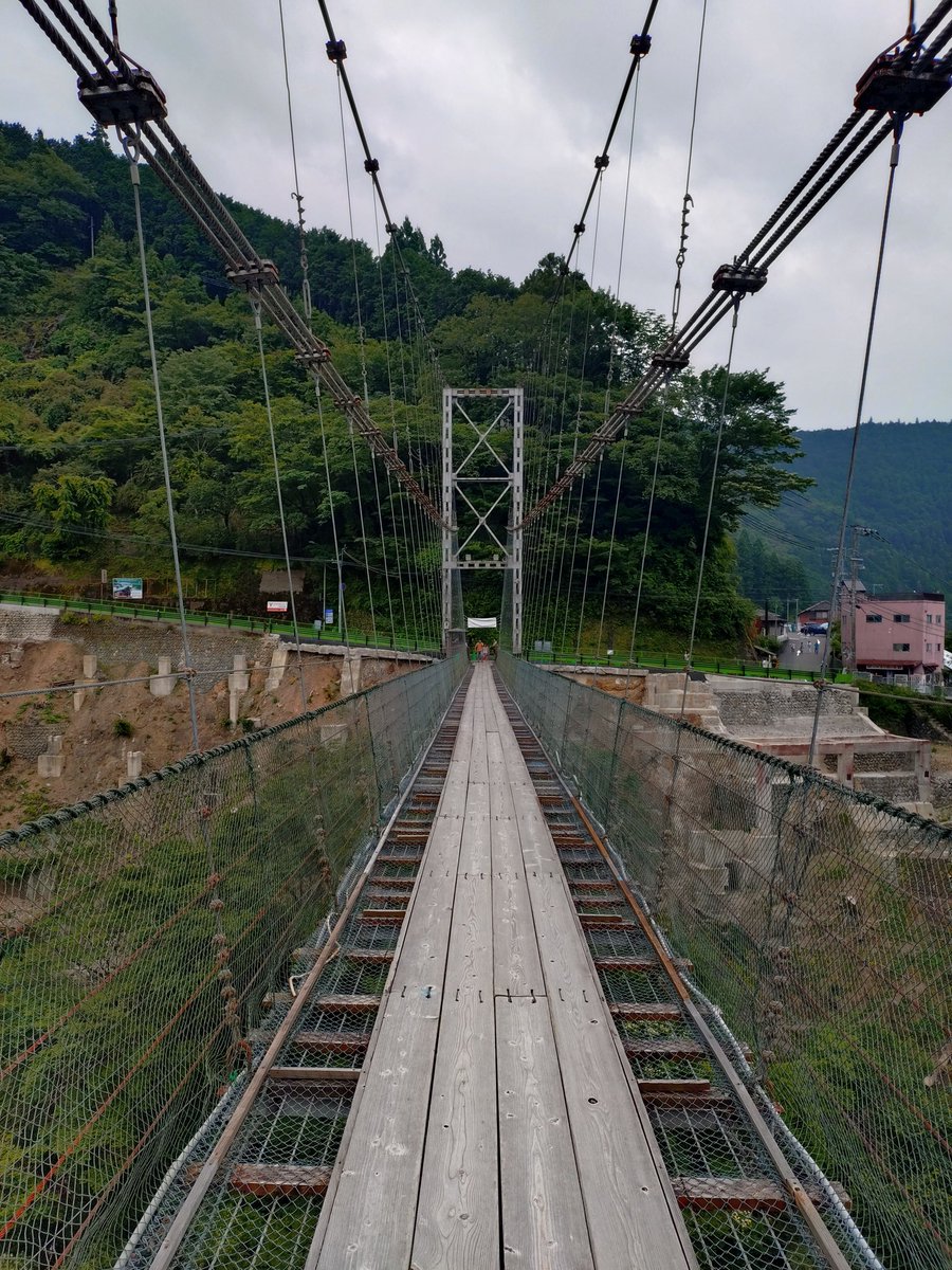 Newsbeetle's tweet photo. ＃奈良　吊り橋
＃和歌山
＃ツーリング
#ＴＥＮＥＲＥ700 
めちゃくちゃ暑い https://t.co/DXZn5OxY73