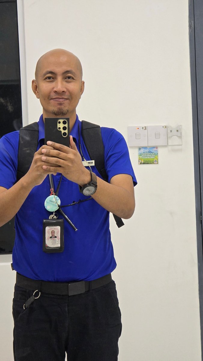 AZRIN@ADZ tweet media