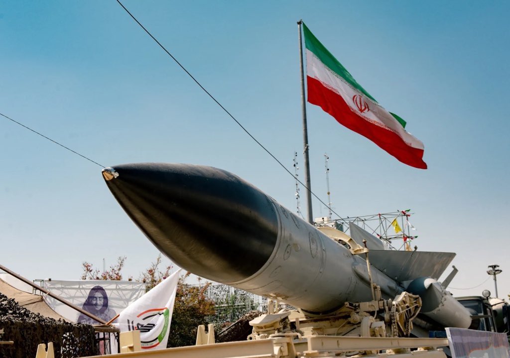 CensoredHumans's tweet photo. JUST IN: 🇷🇺🇮🇷 Russia's Dmitry Medvedev says "a number of countries are ready to directly supply Iran with their own nuclear warheads." https://t.co/If7lAri7Ij