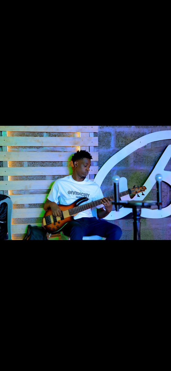 FredBassist's tweet photo. https://t.co/6w1CLz9GdB
