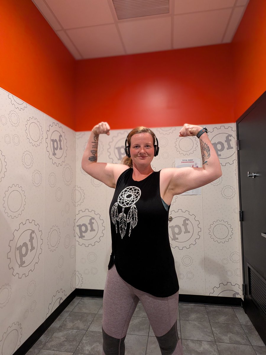 BernalLynn's tweet photo. Keep going
Keep pushing
Keep going harder then before
Never give up
Never give in
You've got this
Your a warrior
You are unstoppable
YOU ARE A BEAST https://t.co/2B3BGU6Akh