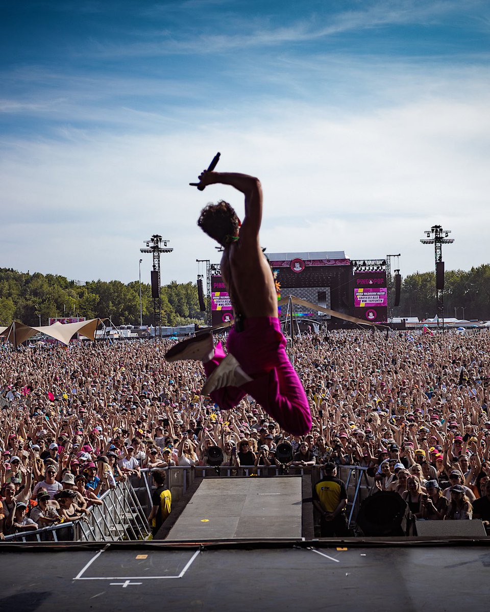 mikasounds's tweet image. Thank you glorious @pinkpopfest 

📸 Danilo D’Auria

#15daysofsummer #tour