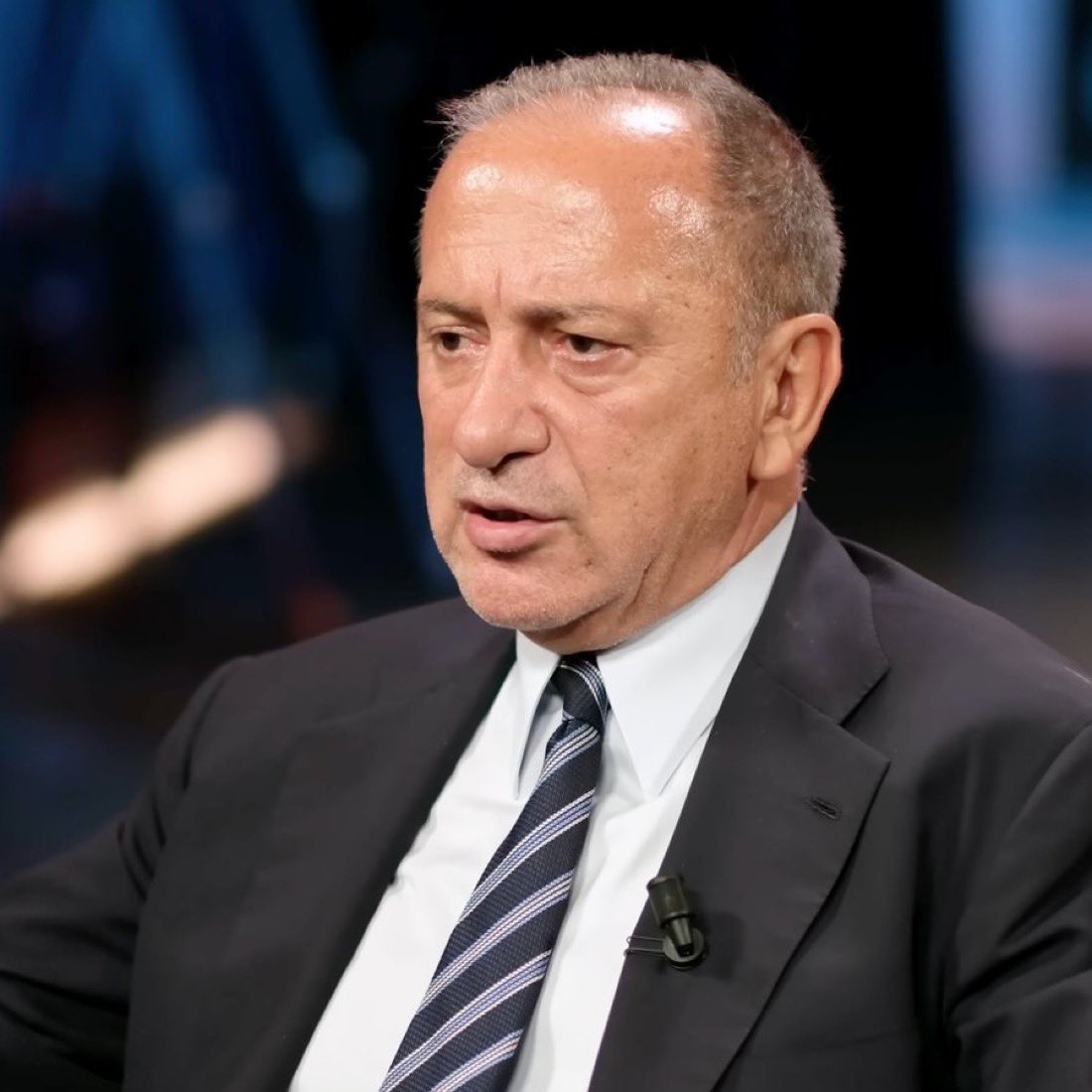 Etkili Haber (@etkiliihhaber) on Twitter photo SON DAKİKA | Fatih Altaylı adliyeye sevk edildi. 
• İfadesini terör savcısı alacak. (OdaTV) SON DAKİKA | Fatih Altaylı adliyeye sevk edildi. 
• İfadesini terör savcısı alacak. (OdaTV)