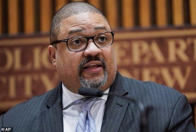 Do you support Daniel Penny suing Manhattan DA Alvin Bragg for malicious prosecution?