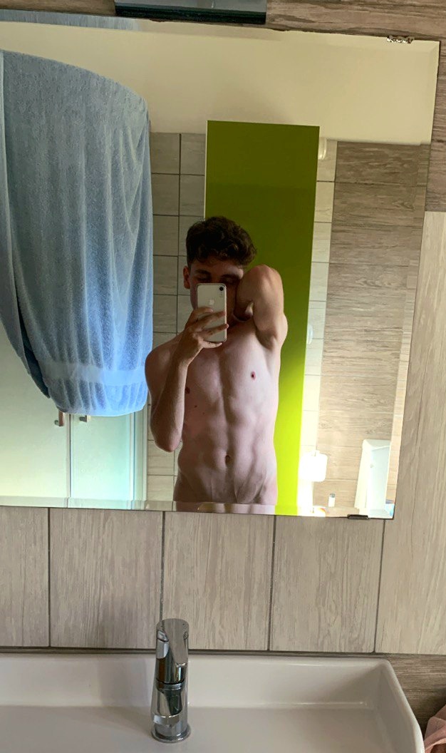 prettyboy (@bonnyguyy) / Posts / X