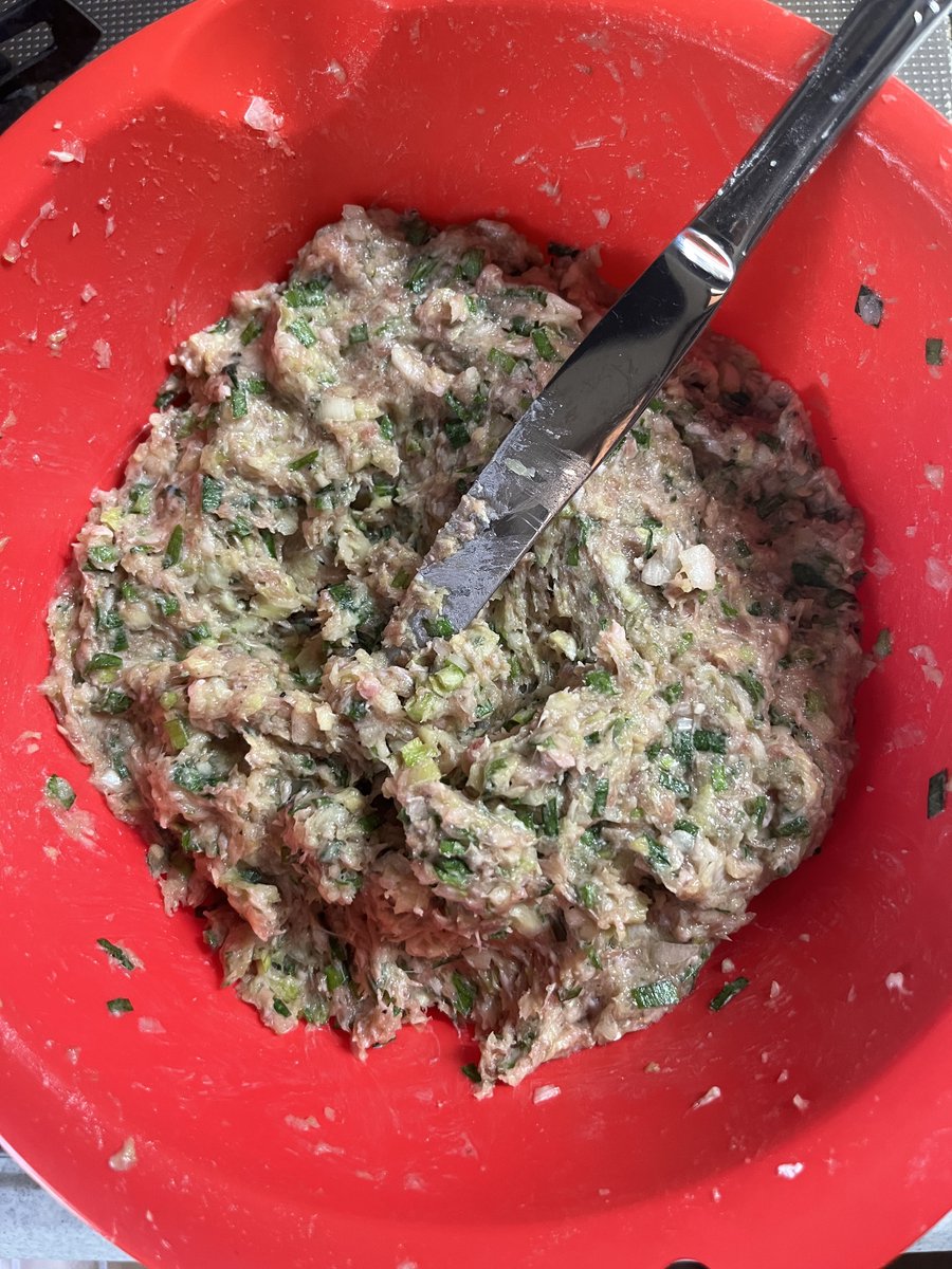 餃子
つくた
とにかく切ること
包むこと
疲れた😓