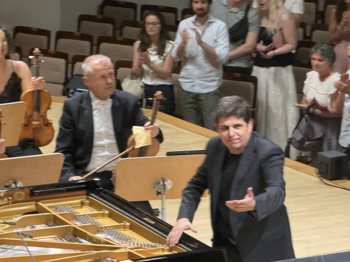 Alvaro Espada tweet media