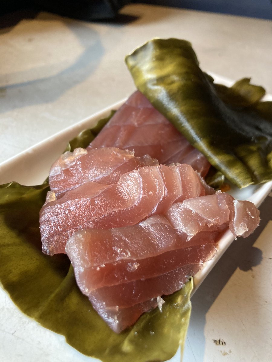 JunkJack__'s tweet photo. 昨日も楽しい夜をありがとぅございましたぁー!!
本日、おつまみ!
マグロの昆布締め!
アホ激辛麻婆豆腐!
などなどいろいろありますよーぅ!!
なくなったらまたなんか作ろっ!
本日しょーたろーでお待ちしとりますー!!
#bar #札幌 #平岸 #junkjack #バー #カクテル #豊平区 #二次会 https://t.co/YKeAs4ICpg