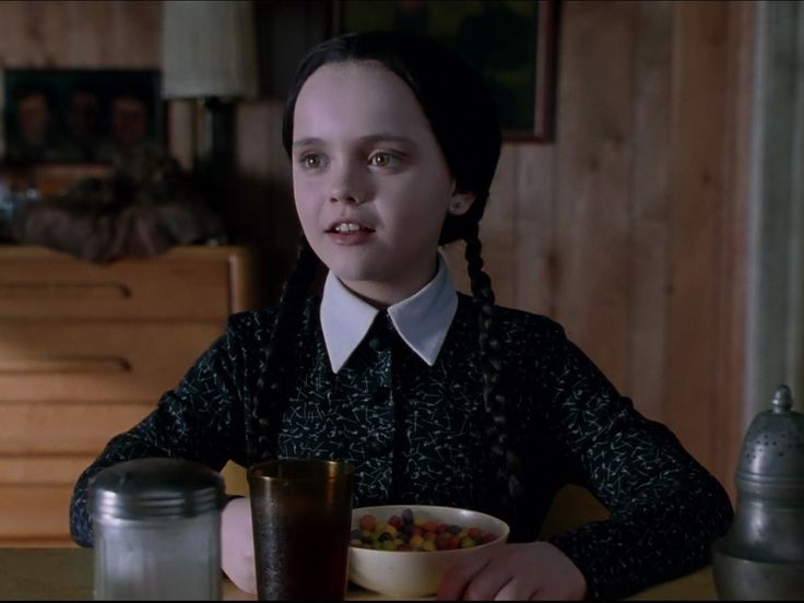 WedncsdayAddams's tweet image. — Buenos y nublados días.

*hoy está de buen humor*