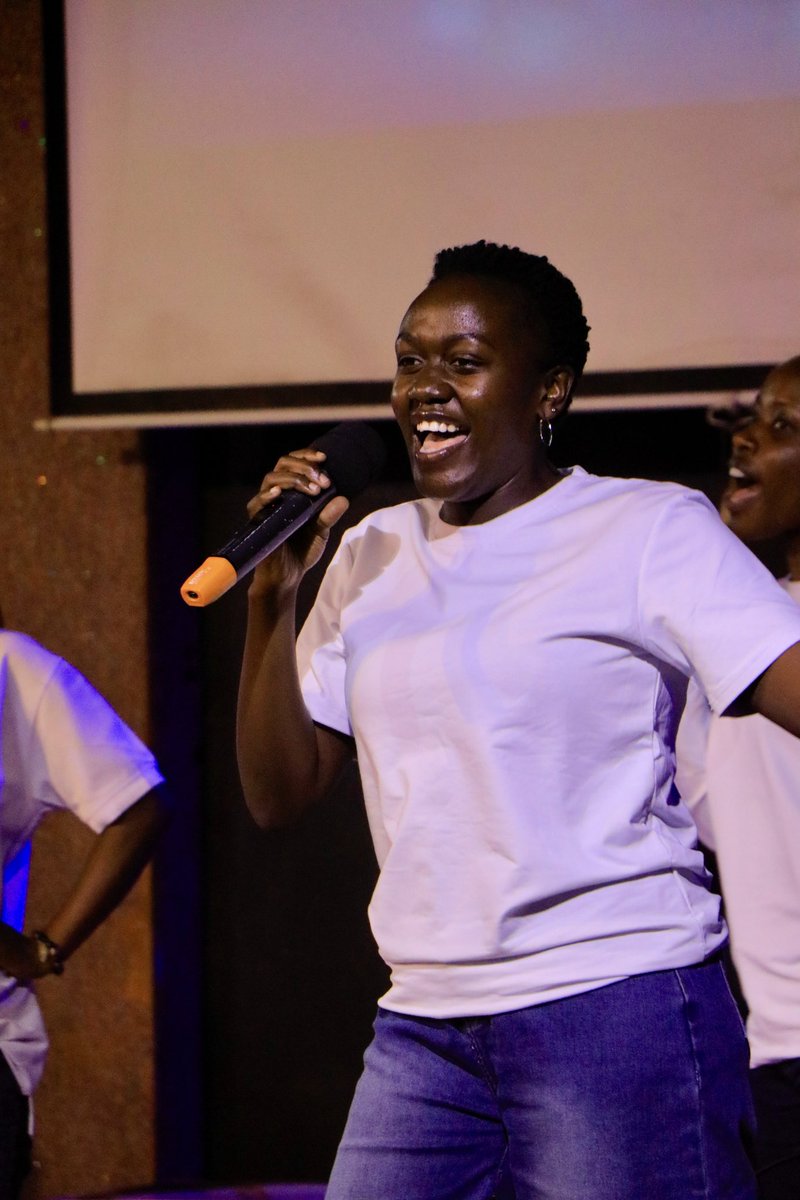 Edenrevivalch's tweet photo. Anjagala, anjagala, nga kitalo, okunjagala!

Mukama waffle owekisa, tukuwa ekitibwa.

#SundayWorship https://t.co/bx9eXxqNu7