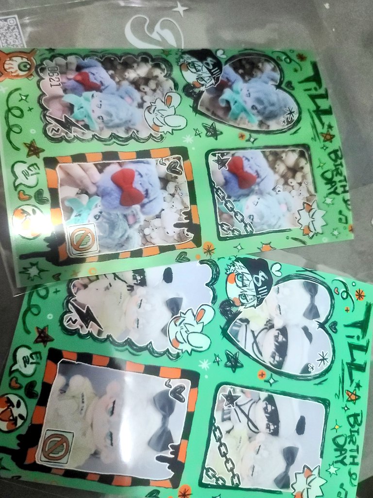 TAlnst8111's tweet photo. 給大家看看啊， 熊熊房是高角度拍攝， 和他是偽金屬面的，感覺拍這款很適合！ 平拍機就是普通相紙面 顏色較平實的 https://t.co/Zn2v9gqRA9