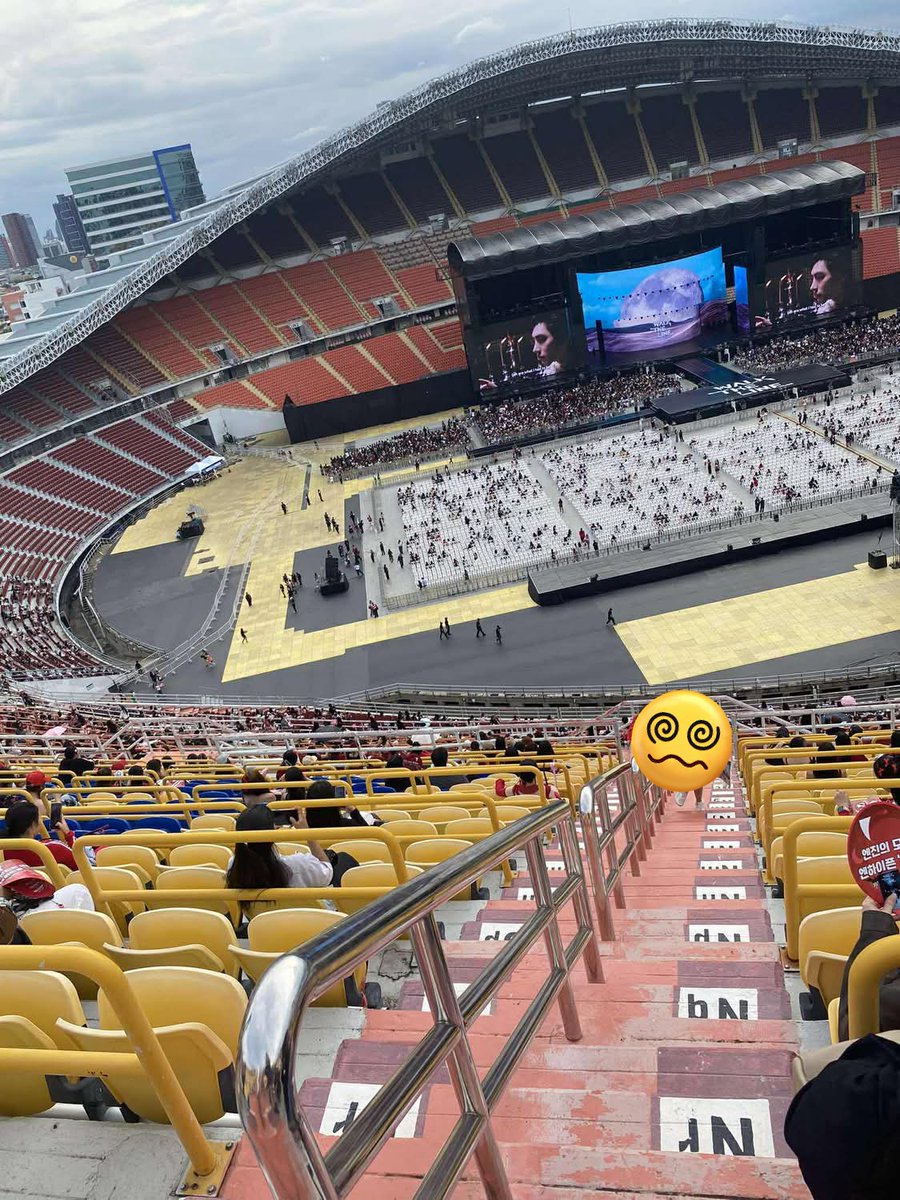 บัตรดอยที่เพื่อนอยากได้ เหมือนความดันจะขึ้น😵‍💫🥴😮‍💨
ก้าวพลาด = สู่ขิต

#ENHYPEN #WALKTHELINE_IN_BANGKOK