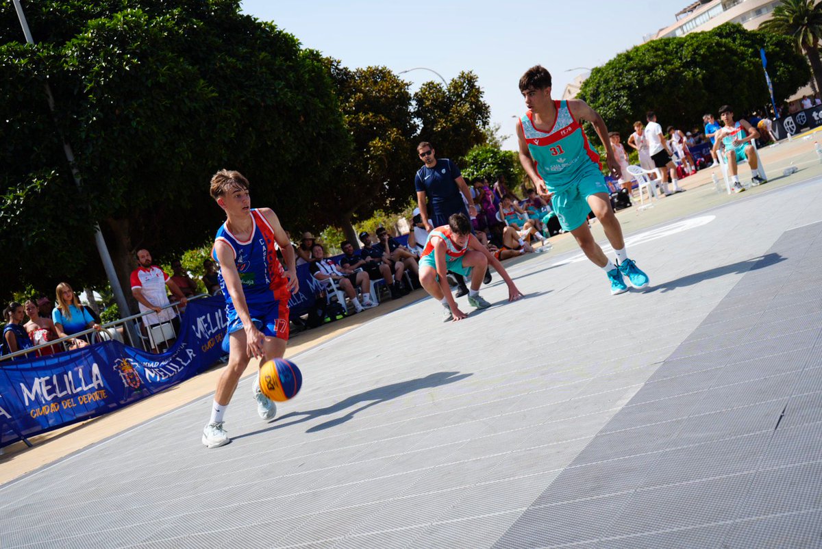 #FEB3x3U132025 #FEB3x3U152025 | Doble derrota de nuestros/as U15🚹&amp;U13🚺para terminar el torneo en la 14ª posición.
📸Todas Aquí👇 flickr.com/photos/fbclm/a…
💻Streaming-Resultados-Crónicas Aquí👇 whatsapp.com/channel/0029Va…