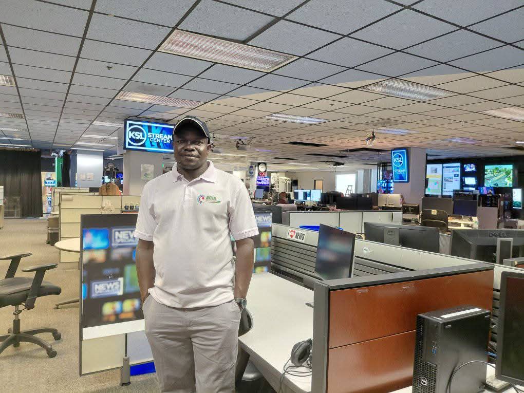 SabirMusa16's tweet photo. π Inside the studios of some of major media houses in America, including KSTV and FOX 13 News, @AdigaRobert proudly represented our brand of @AruaCityJournos by donning in his association t-shirt.
Glow βπ #YourStoriesToInspire || #ForTheLoveOfLocalContent https://t.co/Lzv9ElxdHu