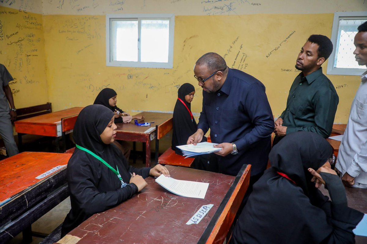dervish1920's tweet photo. The leader of the #SSCKH government today officially launched the #8th-grade national exam. The exam is being administered and fully funded by the Ministry of Education of the #SSCKH government.

The exam took place in 54 centers, with nearly 10,000 students participating. https://t.co/IHrCU32DO6
