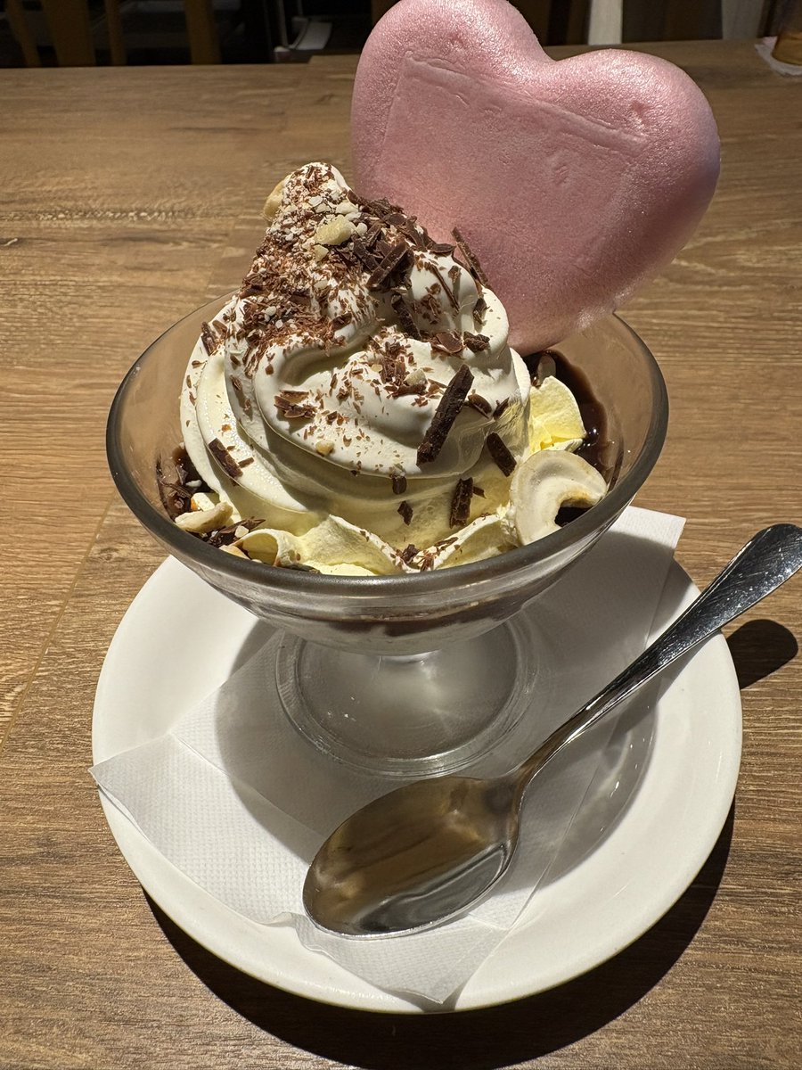 先日は、天然温泉平和島さんへ♨️
今回の目的は…もちろんアウフグース🔥！（笑）

ライトさんの熱々ロウリュに、
フルート熱波師ヨシカワさんによる演奏ミュージアムロウリュまで…！
贅沢すぎる体験に、心も体もととのいまくりでした🫠✨

ご飯も最高で、大満足のリフレッシュDay👏