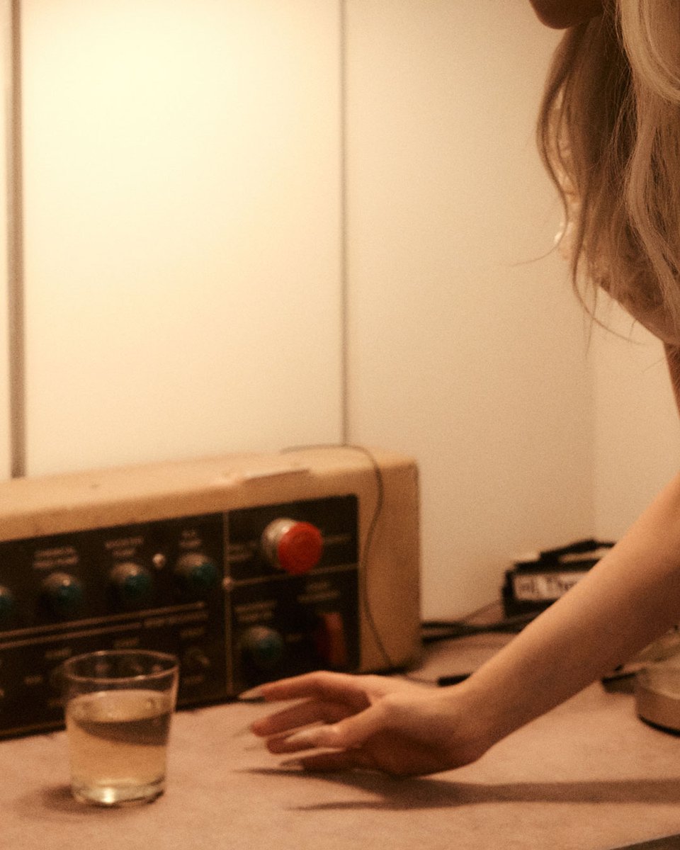 GuCnnY4WAAAMsRB?format=jpg&name=medium