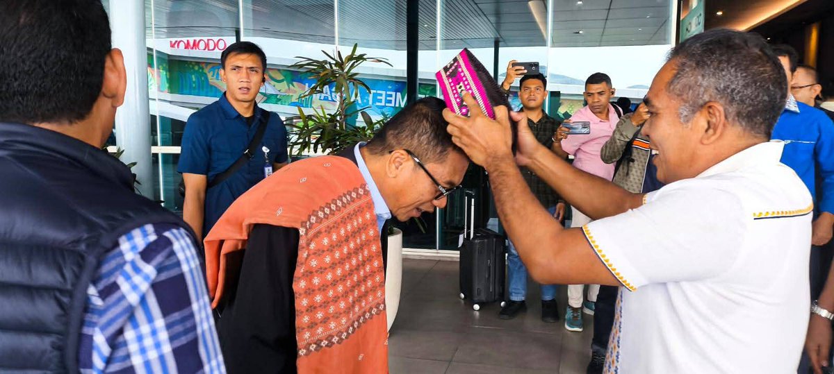 cepalif09's tweet photo. TPP NTT BERSAMA MENTERI &amp; SIAP MENGAWAL PERCEPATAN KEMAJUAN DESA DI NTT MELALUI KETAHANAN PANGAN  DESA &amp; KOPERASI DESA MERAH PUTIH 

#TPPBersamaMenteriDesa
#SelamatDatangMenteriDesadiNTT
@YandriSusanto27
@ArizaPatria
@taufikmadjid71
@kemendespdt
@bpsdmkemendesa
@tppkemendesaNtt https://t.co/DiZgGR2m6y