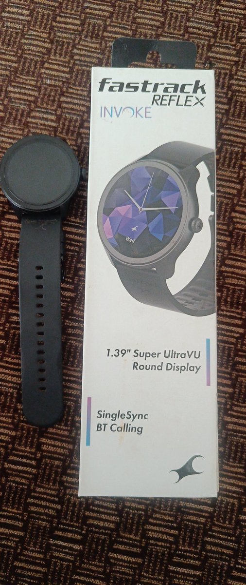 srkar78's tweet photo. I have sent other details on personal DM to you @titanwatches. Here are the images which are required. And no response from the dealer. He is spoiling his and your value and image. https://t.co/UzY8Kuntx0