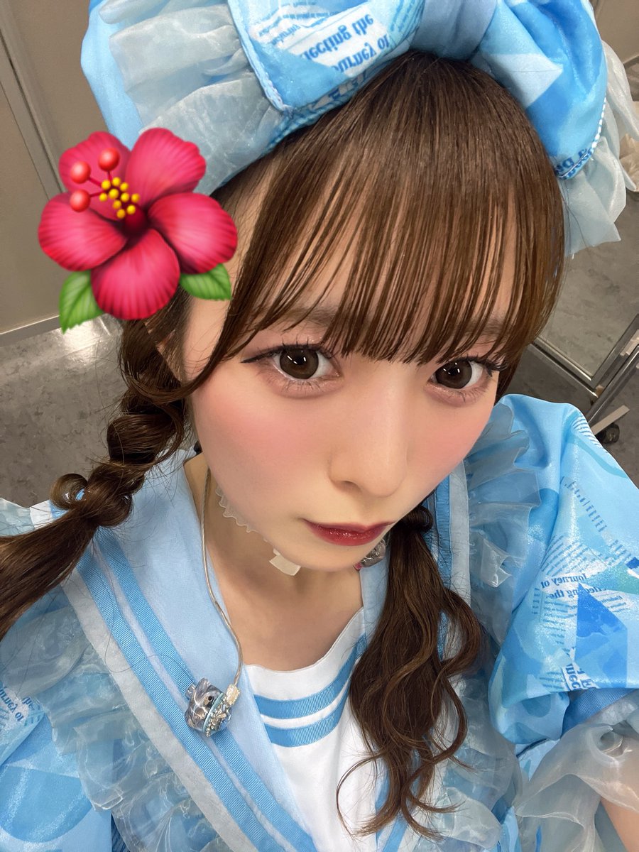 カワラボセッション in 沖縄~ 🌺
ありがとうございました！！！♡

ライブちょー楽しかったっ🎶
一緒に遠征してくれたり、ボードやペンライト持っててくれたりとっても嬉しかった！
また絶対沖縄来たいーーっ( ◜ᴗ◝)

 #きゅーすと