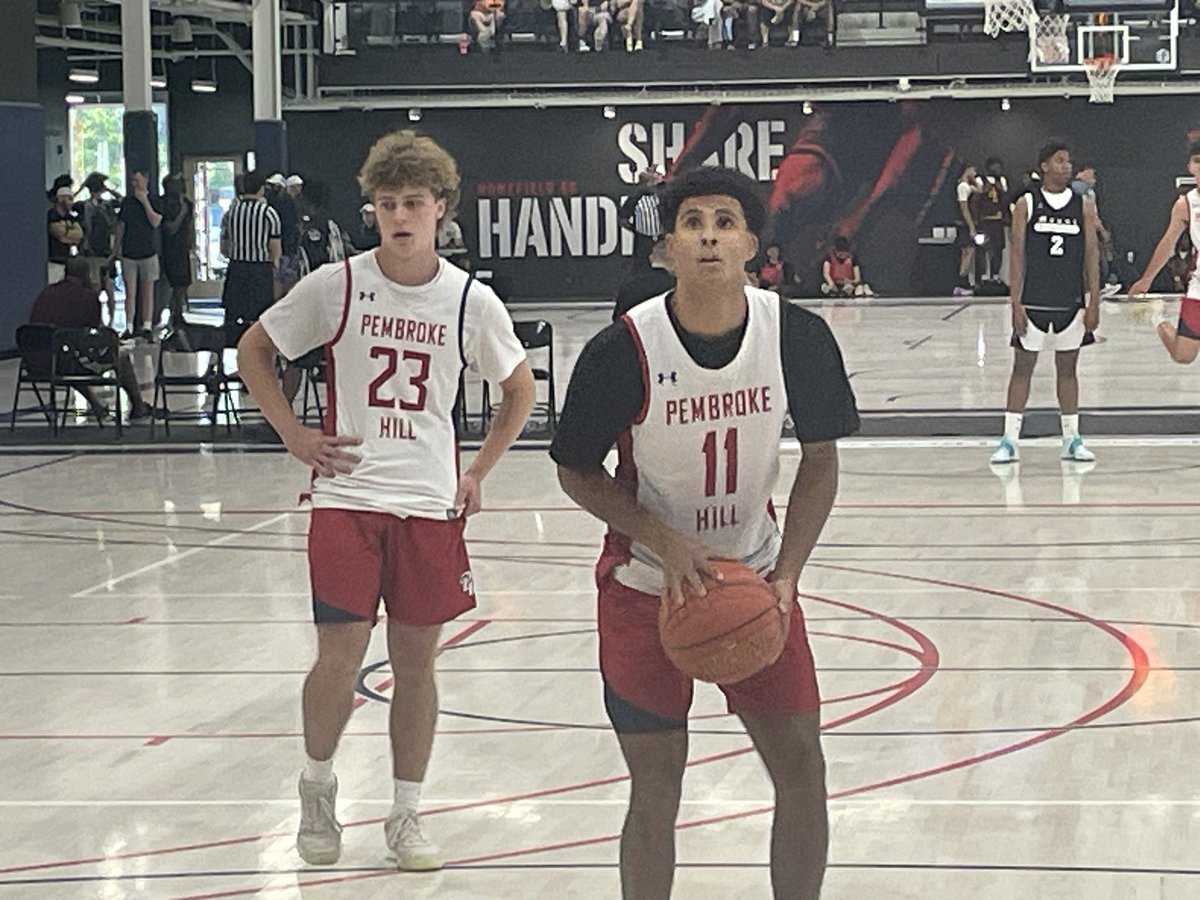 Prep Hoops Missouri (@prephoopsmo) on Twitter photo 6’3 2026 Mav Hawkins of Pembroke Hill is a talented overall offensive player with deep shooting range. He led the Raiders to the Class 5 state quarterfinals in 2025. <a href="/MW_Showcase/">Midwest Showcase</a> 6’3 2026 Mav Hawkins of Pembroke Hill is a talented overall offensive player with deep shooting range. He led the Raiders to the Class 5 state quarterfinals in 2025. <a href="/MW_Showcase/">Midwest Showcase</a>